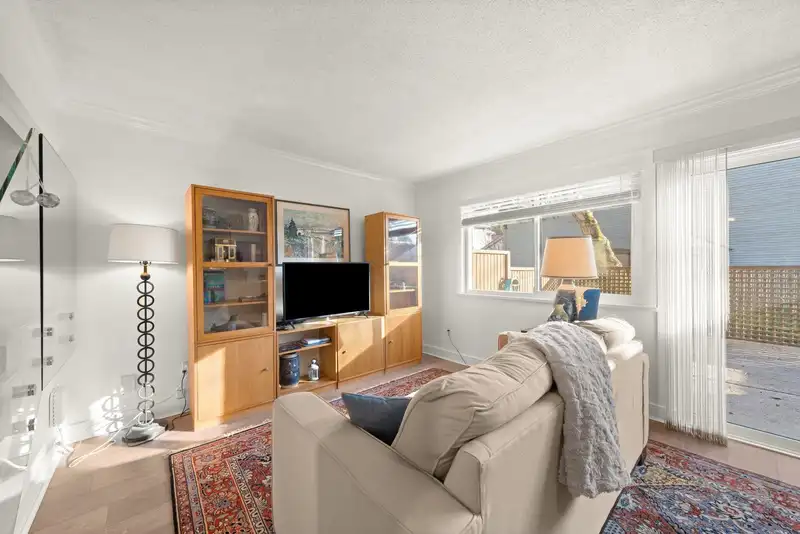 29 11491 7TH AVENUE - photo 3 of 28