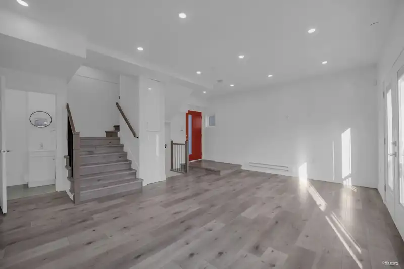5140 SLOCAN STREET - photo 2 of 36
