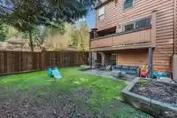 202 CARDIFF WAY - thumbnail 32