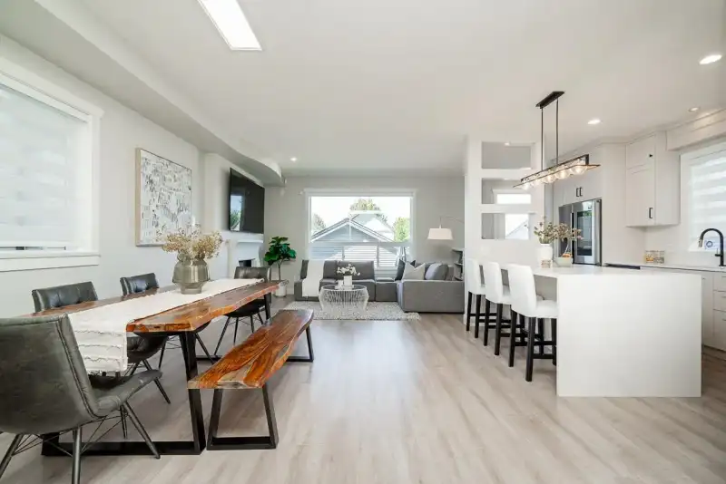 21149 79A AVENUE - photo 1 of 25