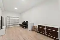 42 528 E 2ND STREET - thumbnail 8