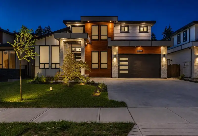 20133 27 AVENUE - photo 1 of 40