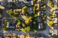 5464 13A AVENUE - thumbnail 2