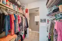 207 2020 FULLERTON AVENUE - thumbnail 10