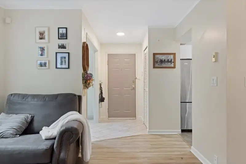 106 2588 ALDER STREET - photo 3 of 16