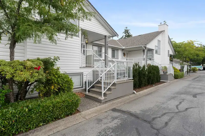 1407 21937 48 AVENUE - photo 1 of 19