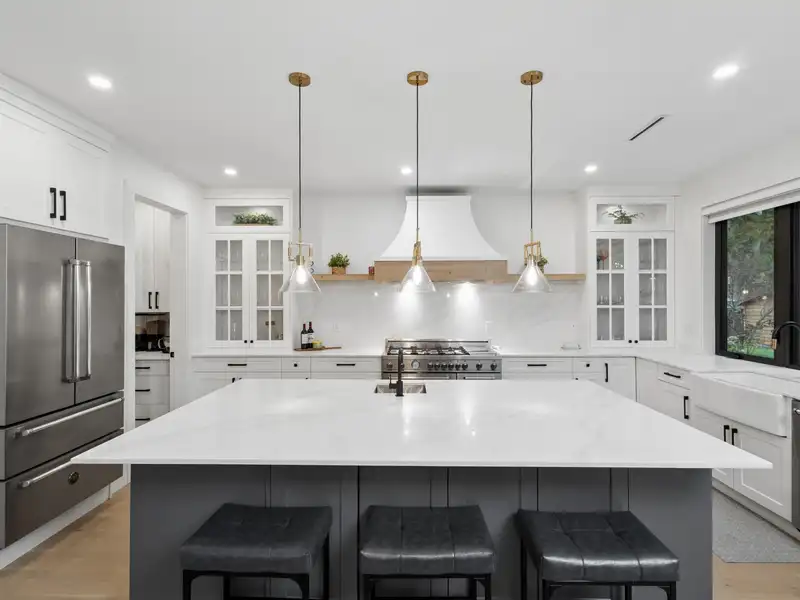 1260 PLATEAU DRIVE - photo 3 of 40