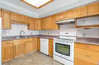 505 3170 GLADWIN ROAD - thumbnail 17