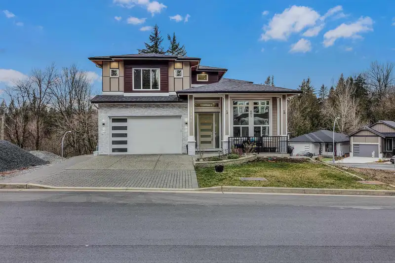 33945 TOOLEY PLACE - photo 1 of 40