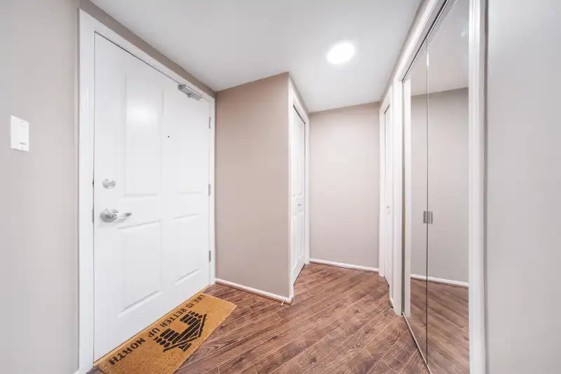 321 225 NEWPORT DRIVE - photo 4 of 31