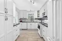 305 1488 MERKLIN STREET - thumbnail 5