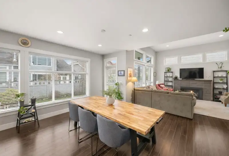 4676 BLUE HERON WAY - photo 4 of 15