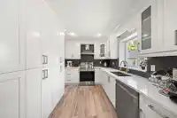 20572 96A AVENUE - thumbnail 4