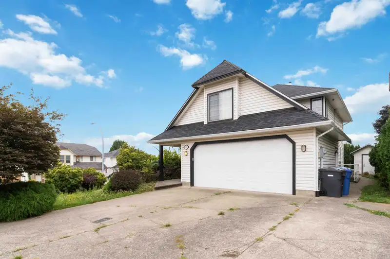3307 ROCKHILL PLACE PLACE - photo 1 of 36