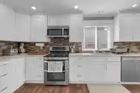 8168 132A STREET - thumbnail 8