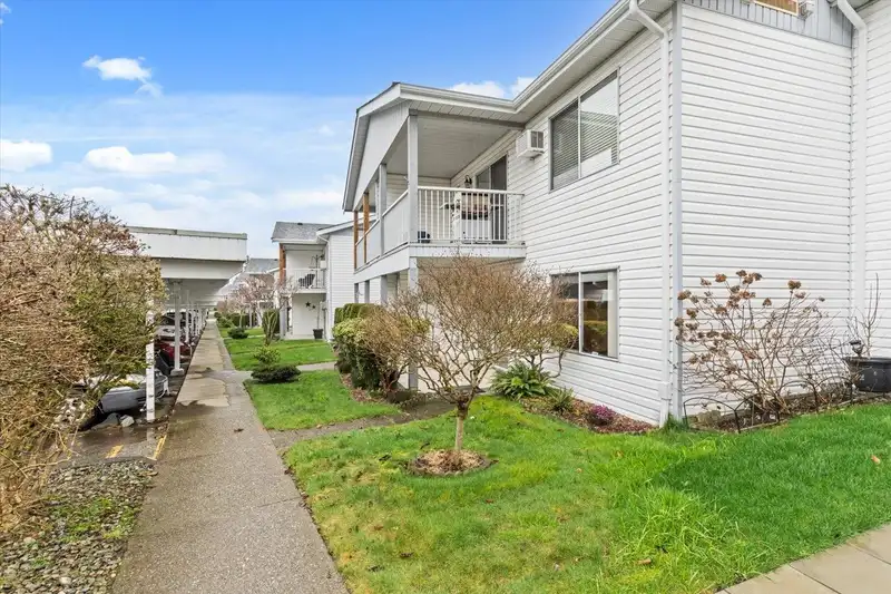 131 32691 GARIBALDI DRIVE - photo 2 of 30