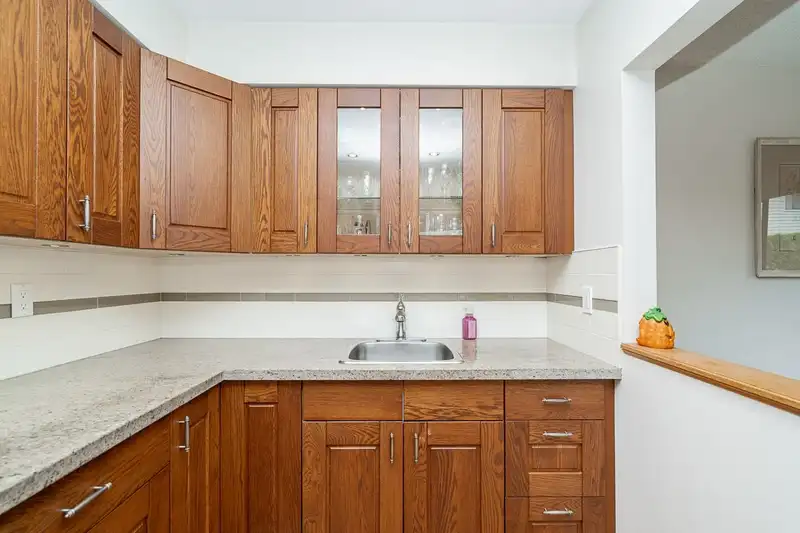 49 9378 122 STREET - photo 4 of 28