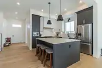 19656 76B AVENUE - thumbnail 6