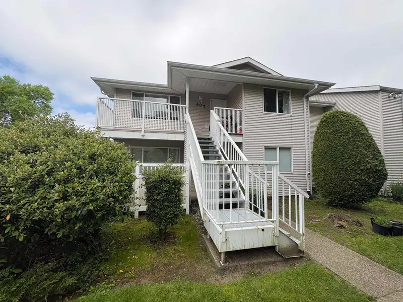 407 13963 72 AVENUE - photo 3 of 11