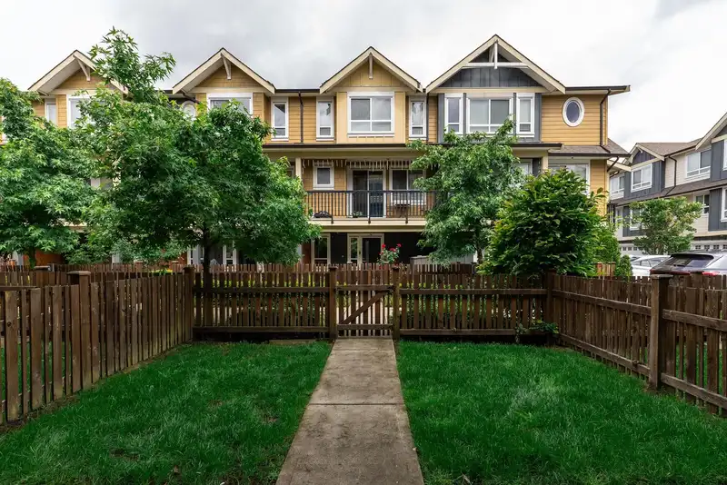 29 430 DUNCAN STREET - photo 4 of 40