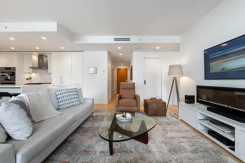 507 1439 GEORGE STREET - photo 2 of 26