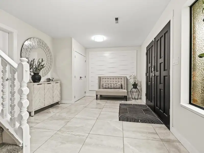 7640 LAWRENCE DRIVE - photo 2 of 40