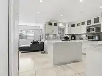 7640 LAWRENCE DRIVE - thumbnail 8
