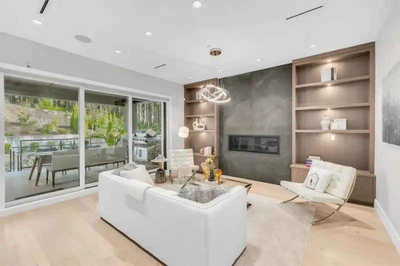 31 GLENMORE DRIVE - photo 3 of 21