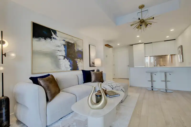 3809 1480 HOWE STREET - photo 1 of 40