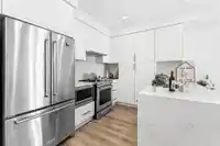 505 700 CLARKE ROAD - thumbnail 6