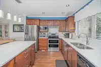 23 20350 68 AVENUE - thumbnail 4