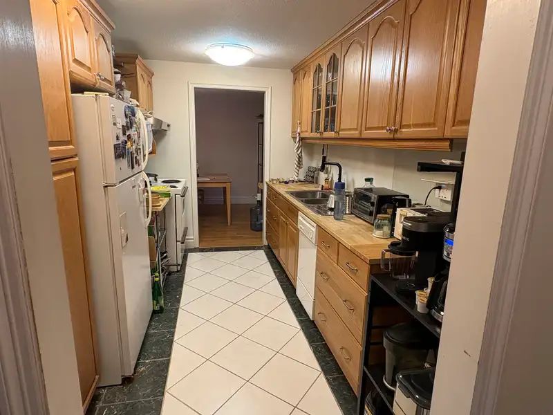 240 7293 MOFFATT ROAD - photo 4 of 14