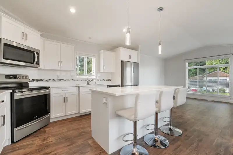 25 6035 VEDDER ROAD - photo 1 of 37