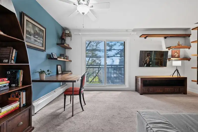 314 711 E 6TH AVENUE - photo 4 of 22