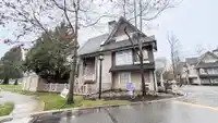 92 6888 ROBSON DRIVE - thumbnail 2
