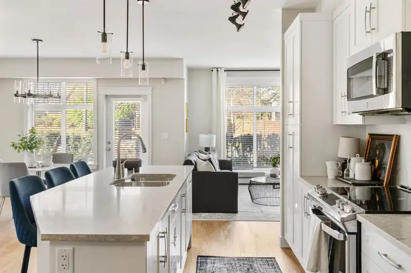 518 11035 RAVINE ROAD - photo 3 of 8