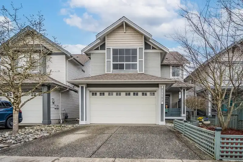 21153 82A AVENUE - photo 1 of 36