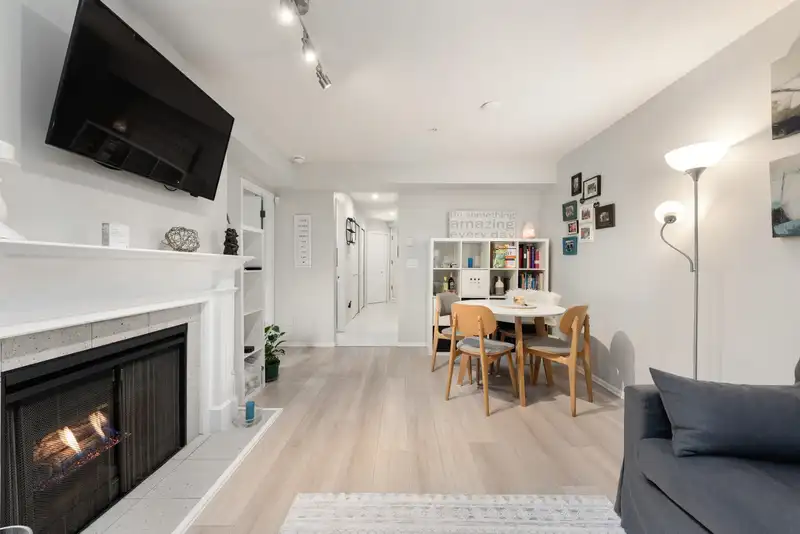 102 725 W 7TH AVENUE - photo 1 of 35
