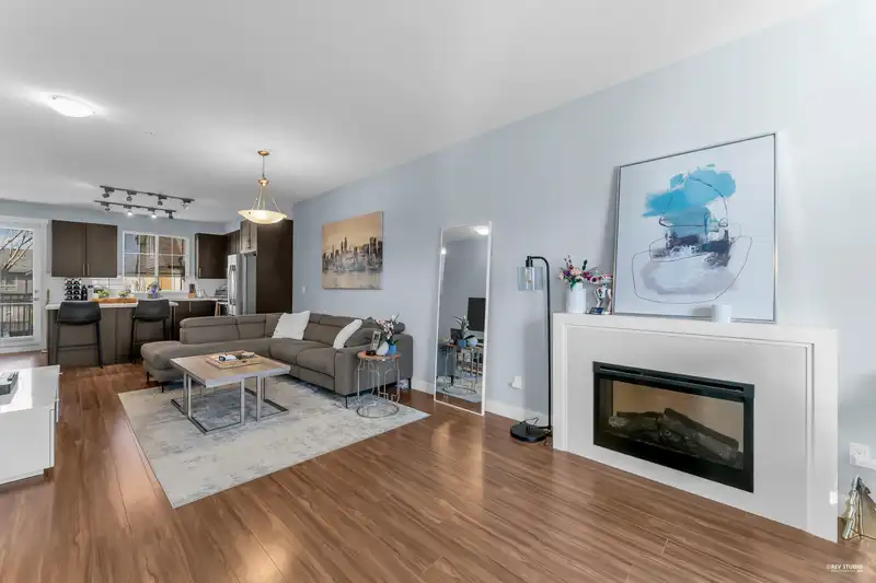 14 4967 220 STREET - photo 4 of 32