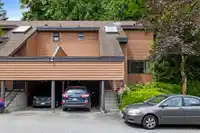 423 CAMBRIDGE WAY - thumbnail 2