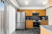 423 CAMBRIDGE WAY - thumbnail 6