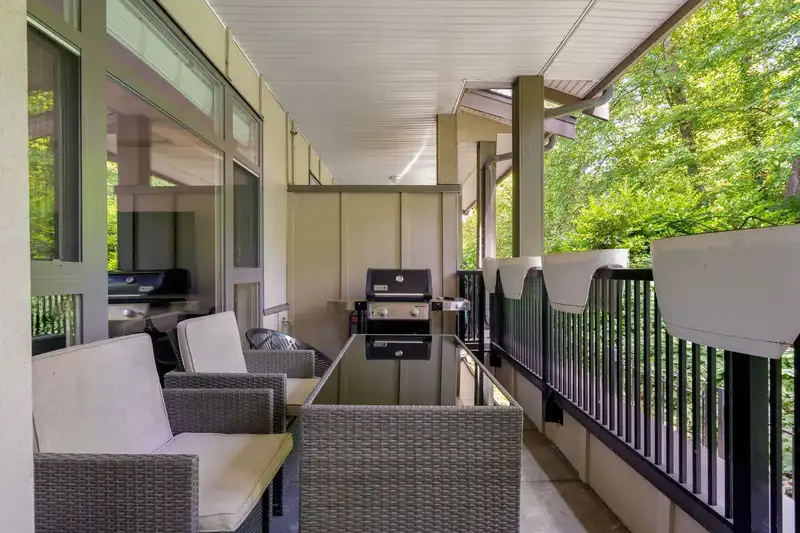 307 2135 HERITAGE PARK LANE - photo 4 of 40