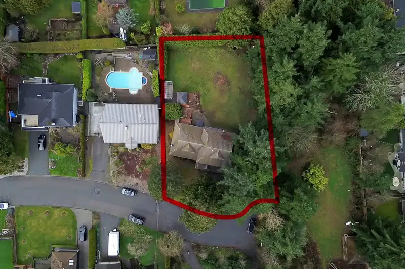 5079 WALKER AVENUE - photo 1 of 40