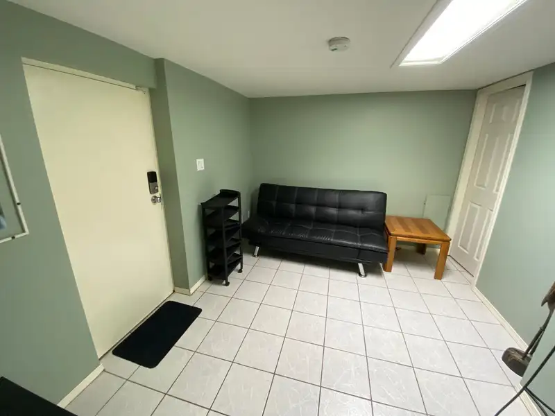 1326 WINDERMERE STREET - photo 2 of 11