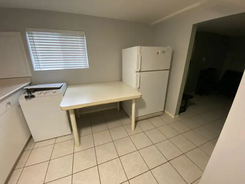 1326 WINDERMERE STREET - photo 4 of 11
