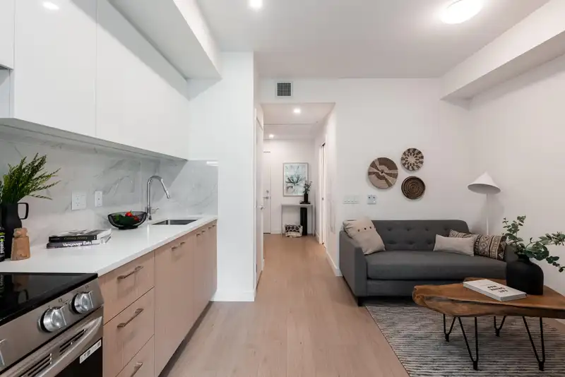 602 150 JAMES ROAD - photo 3 of 26