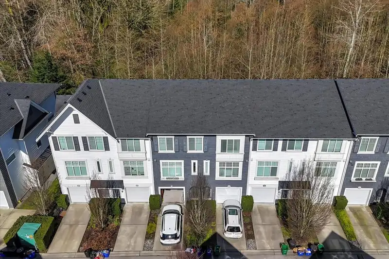 32 18681 68 AVENUE - photo 4 of 33