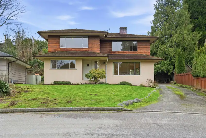 1840 QUILCHENA CRESCENT - photo 3 of 40