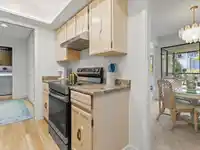 302 1379 MERKLIN STREET - thumbnail 5