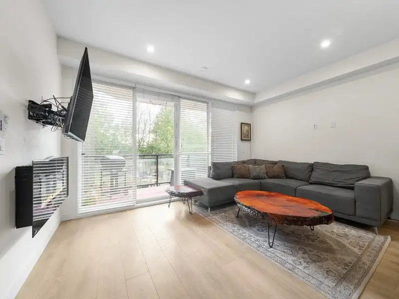 219 5415 BRYDON CRESCENT - photo 3 of 22